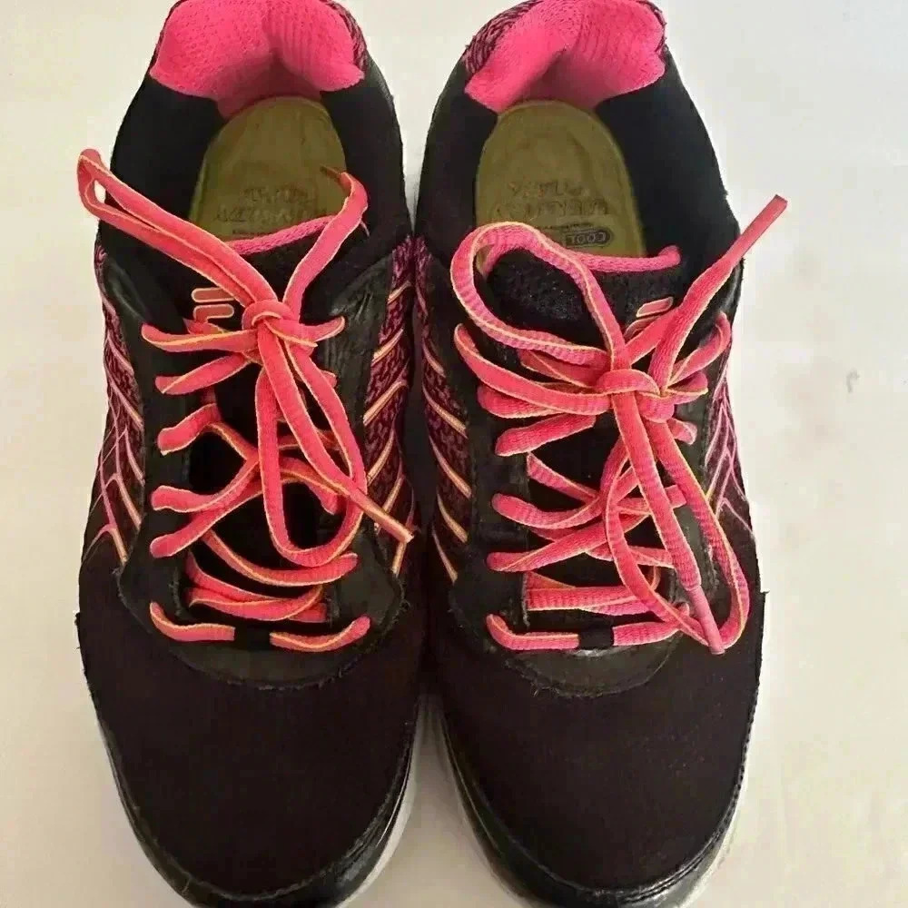 FILA Cool Max Sneaker Size 8 - Picture 4 of 8